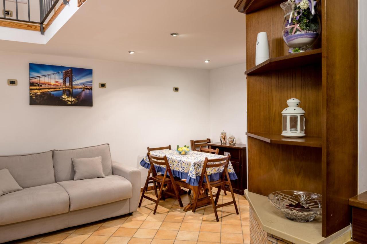 Casa Resilienza Vico Equense - 5 Min Dal Mare Apartment Bagian luar foto