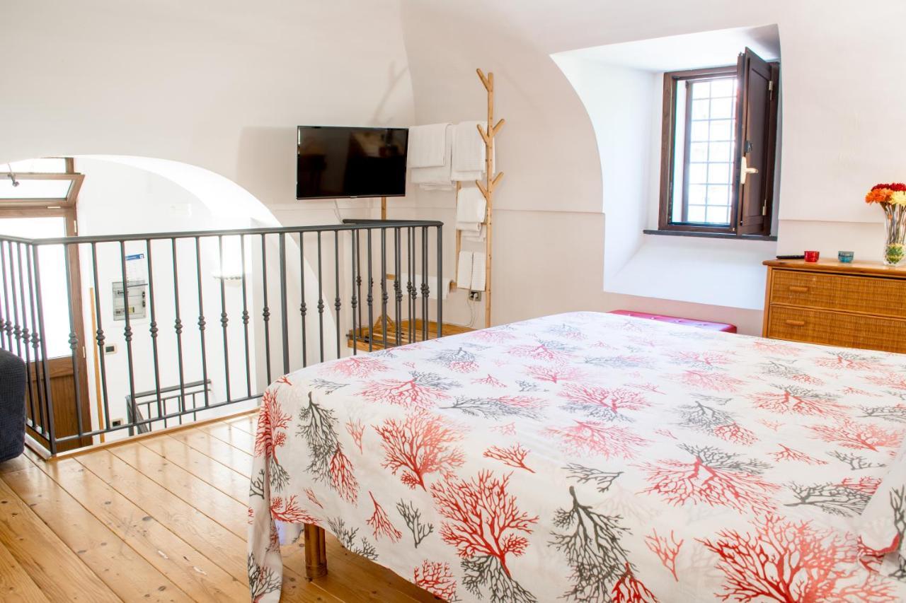 Casa Resilienza Vico Equense - 5 Min Dal Mare Apartment Bagian luar foto