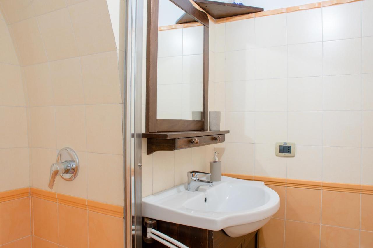 Casa Resilienza Vico Equense - 5 Min Dal Mare Apartment Bagian luar foto
