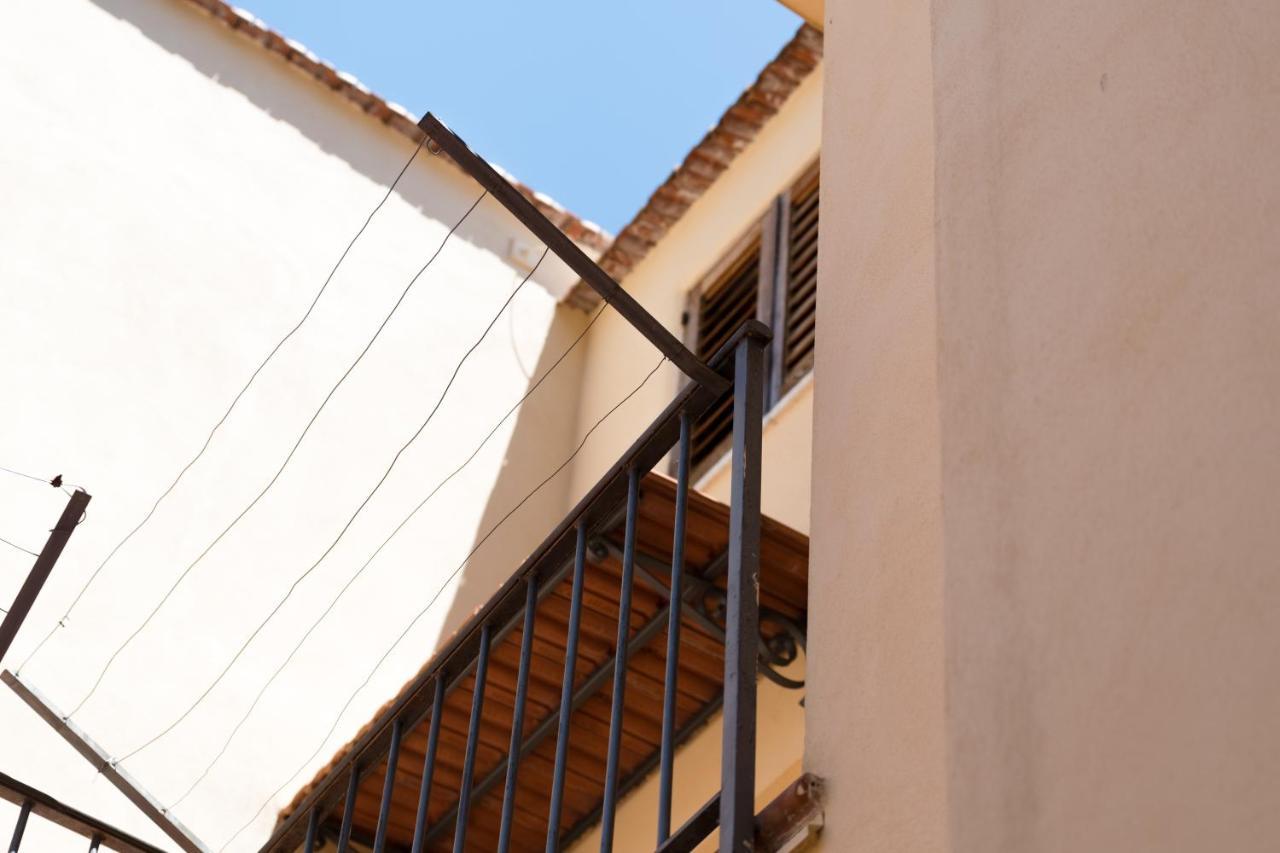 Casa Resilienza Vico Equense - 5 Min Dal Mare Apartment Bagian luar foto